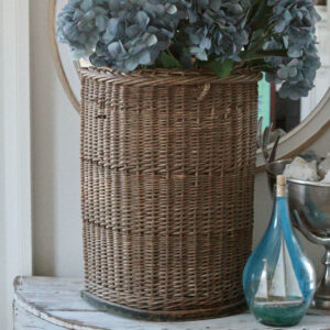 Country House Vintage Wicker Floor/Wall Basket