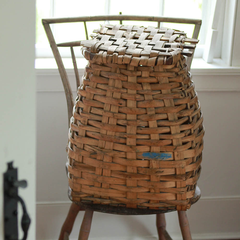 Vintage Handwoven Fishing Creel Basket with Hinged Lid