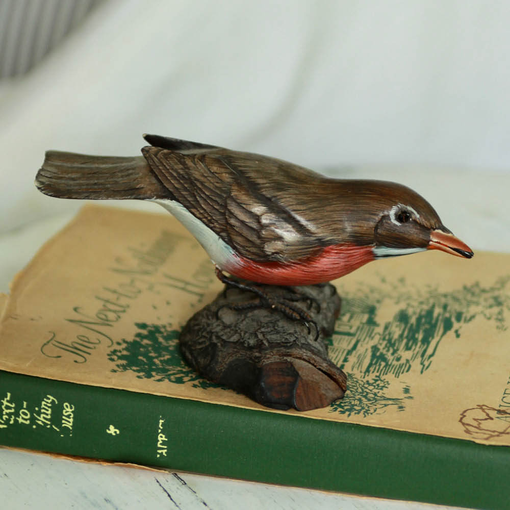 Vintage Hand-Carved American Robin