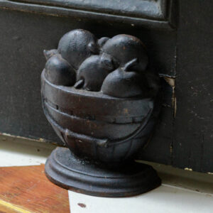 Vintage cast Iron Apple Basket Doorstop